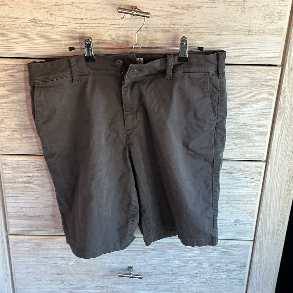 Express slim fit Men's Flat Front Shorts in Dark Gray